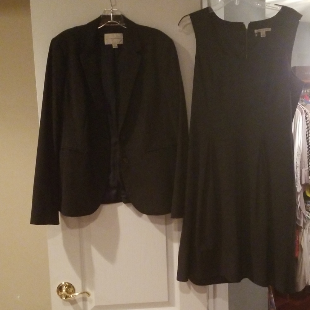 Banana Republic Suit